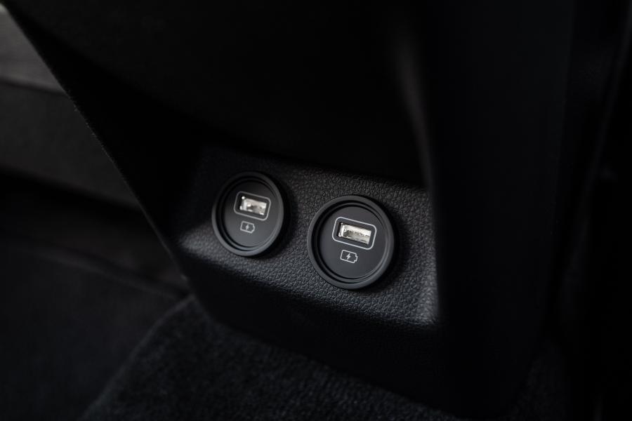 Детали интерьера Kia K5 GT-Line 2020 года  (NA) (фото 14 из 41)